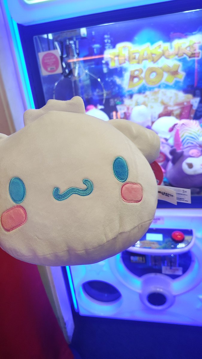 ZyfferOne29's tweet photo. Nuevo amiguito para mi ❤️🍰 https://t.co/6RJNIFv5MZ