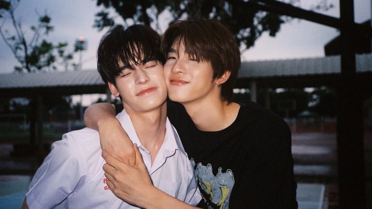 🤍 (follow limit) tweet media