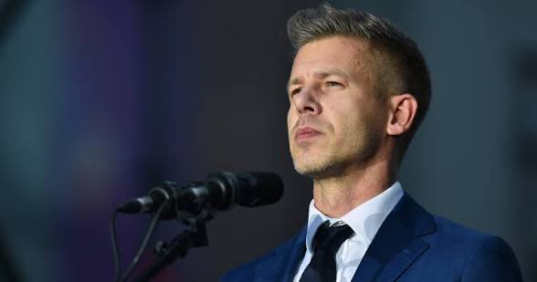 Buržoázní floskule tweet media