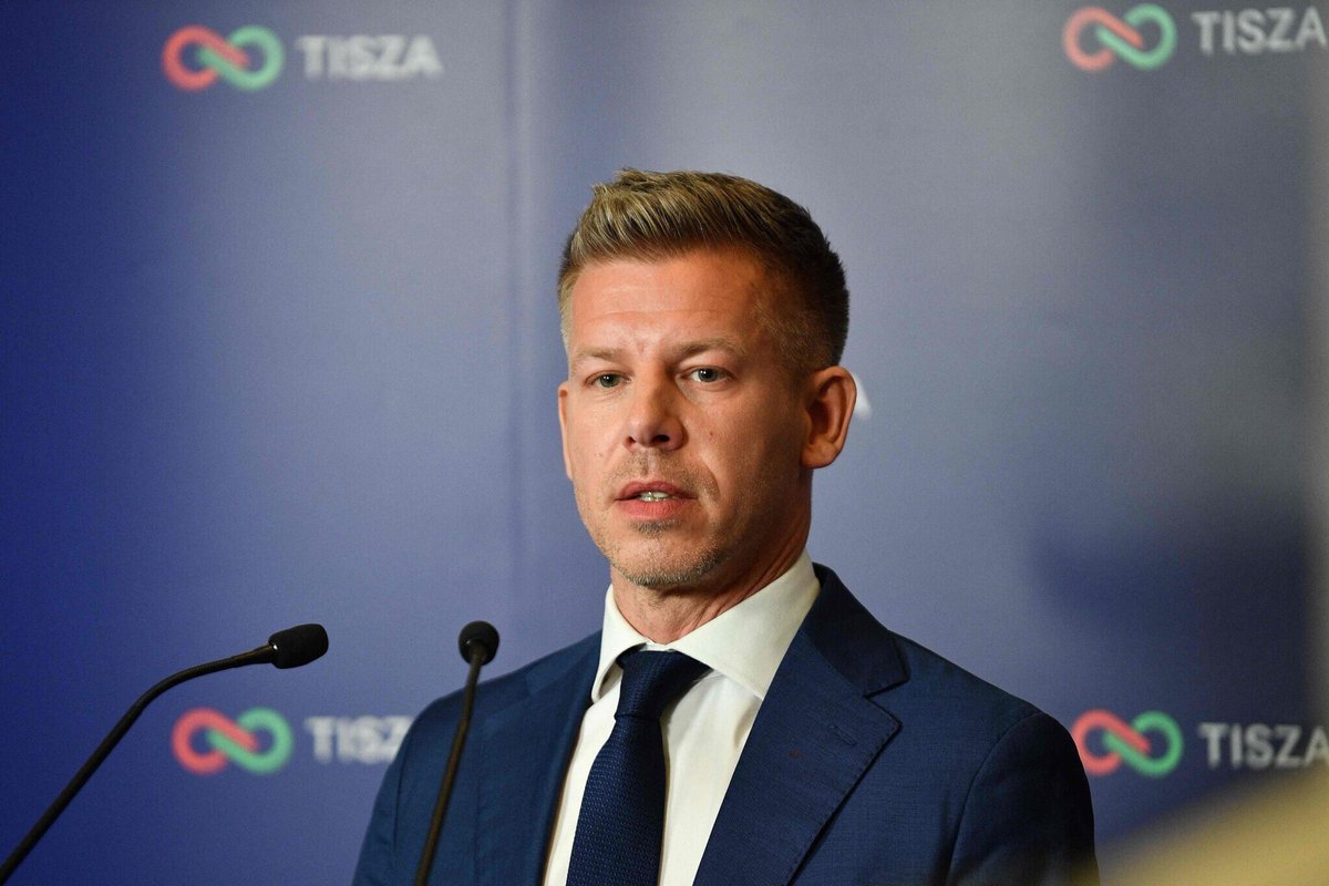 Le Parisien tweet media