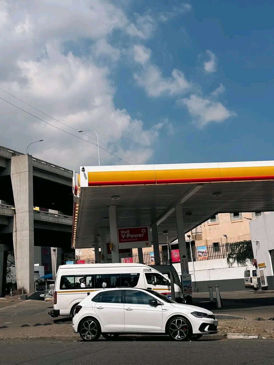 toti_mike's tweet image. A rare picture of a polo gti next to the fastest car in Africa