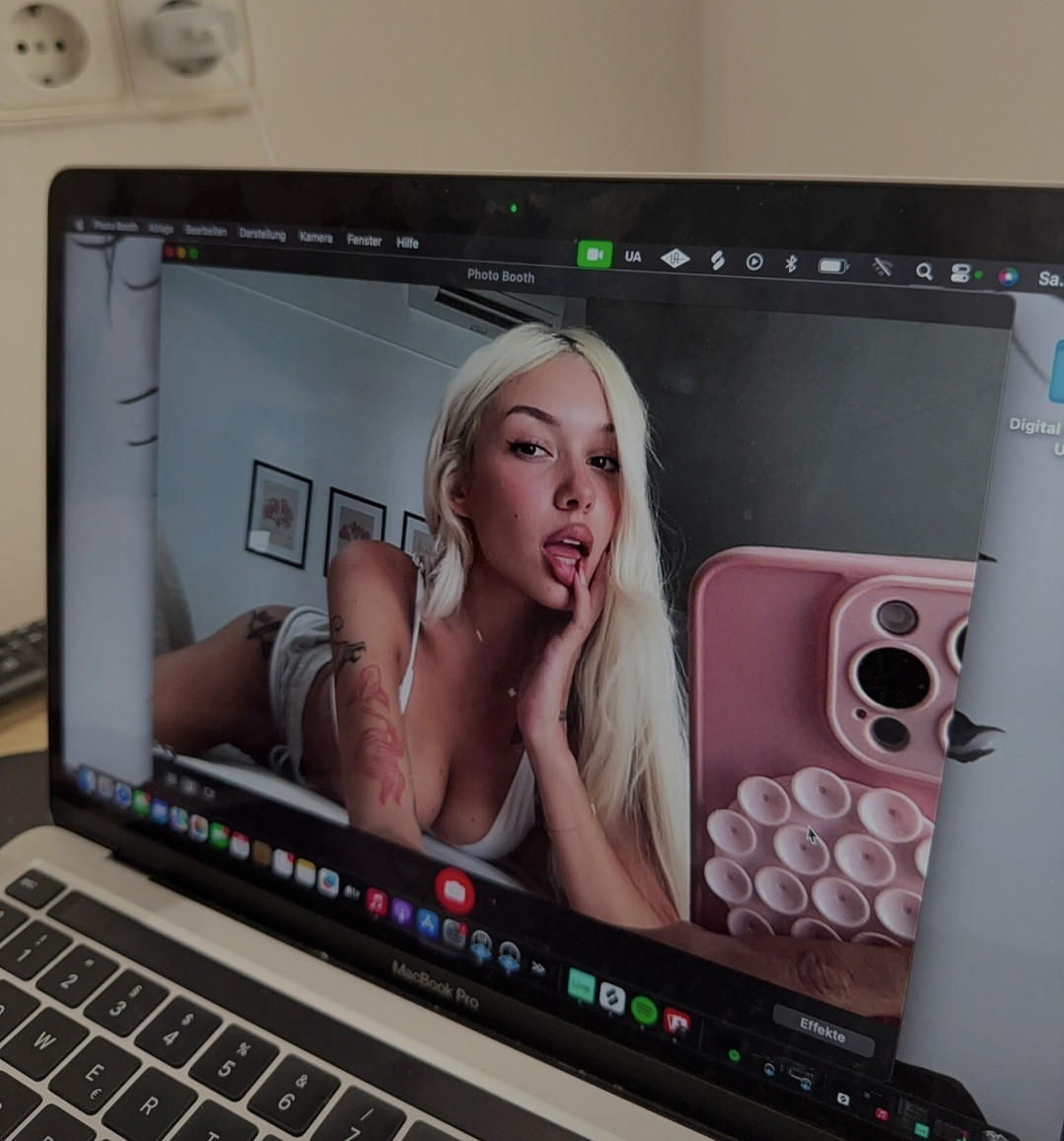 𝕯aniela. tweet media