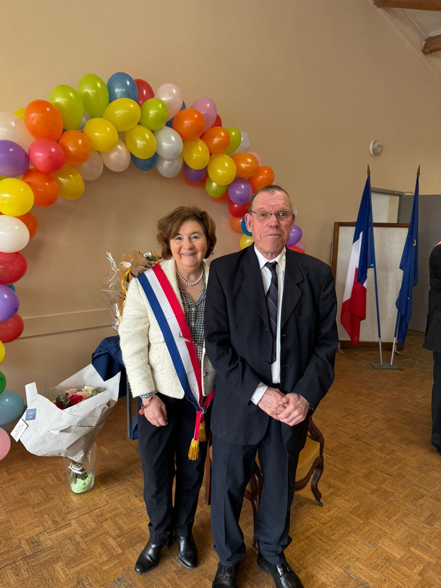 RoullaudBeatric's tweet image. Quel honneur d’avoir été invitée par le Maire de #CongisSurTherouanne, Philippe MIMMAS, pour célébrer le #centenaire d’une habitante de la commune, Monique. 

Son fils la représentait cet après-midi. 

Il faut prendre soin de nos aînés, comme des plus petits, les deux maillons de