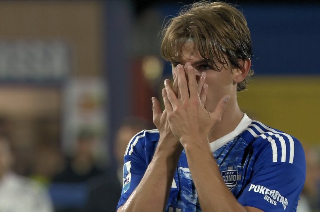 عمرو tweet media