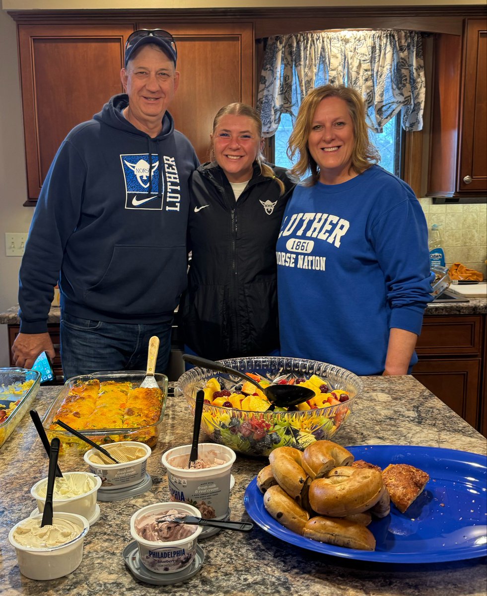 Luther Softball tweet media