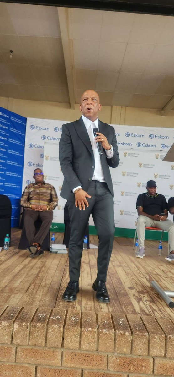 Today I joined Minister of Electricity and Energy Dr Kgosientsho Ramokgopa , Gauteng Premier Panyaza Lesufi, Deputy Mayor Bonzo Modise, MMC Maluleka, Deputy Chief Whip , and Councillors at PHL Moraka High School in Hammanskraal .

The engagement formed part of the Load Reduction