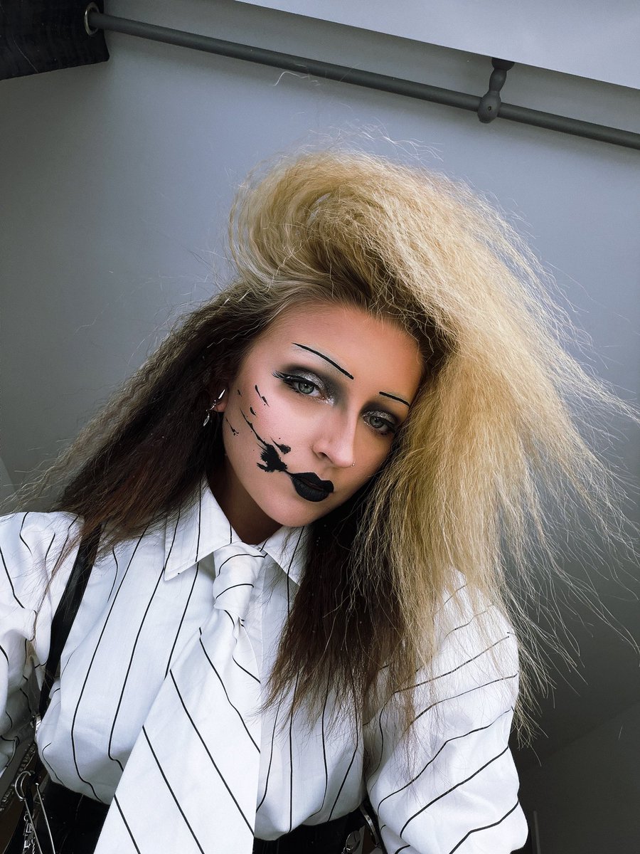 𝐌𝐞𝐚 • DemonDyke tweet media