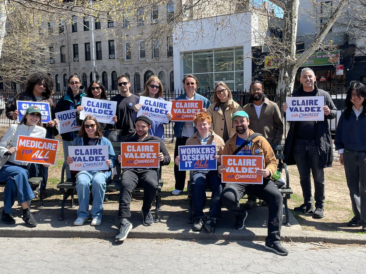 Claire Valdez tweet media