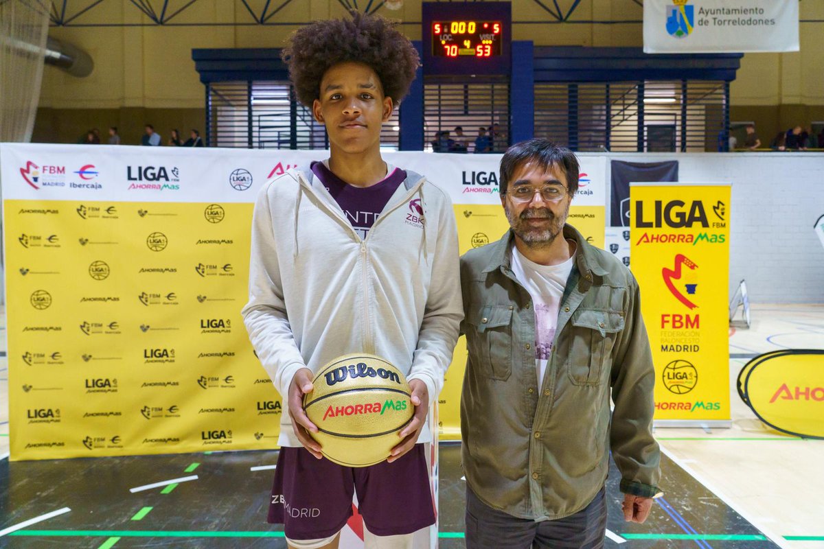 FBMadrid's tweet photo. MVP de la fase final de la #LigaAhorramas júnior masculina

Jayden Anike, de @CBZentro 
25 puntos
6 rebotes
30 de valoración https://t.co/I6dHZrobwr