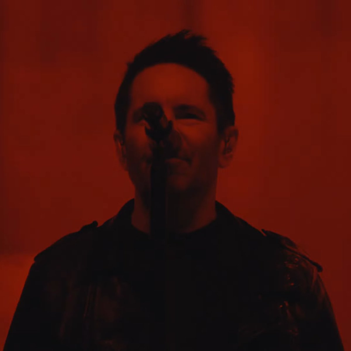 0 wins 0 bitches -7 dollars overdraft tweet media