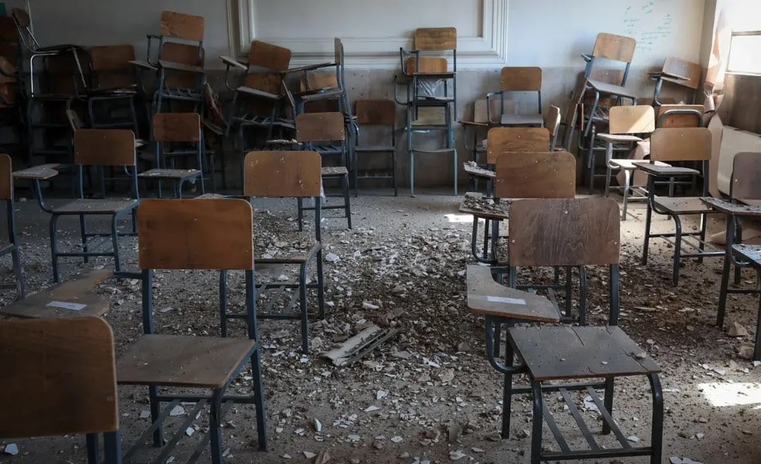 La especialidad del Sionismo... Escuela y Hospitales!! 😱😱

942 escuelas han resultado dañadas, de las cuales 18 han sido destruidas al 100% en los ataques de EEUU e Israel, informó la portavoz del Gobierno de Irán, Fateme Mohayerani.