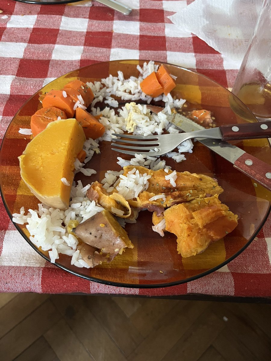 ♰ 𓏼 kam ◞ tweet media