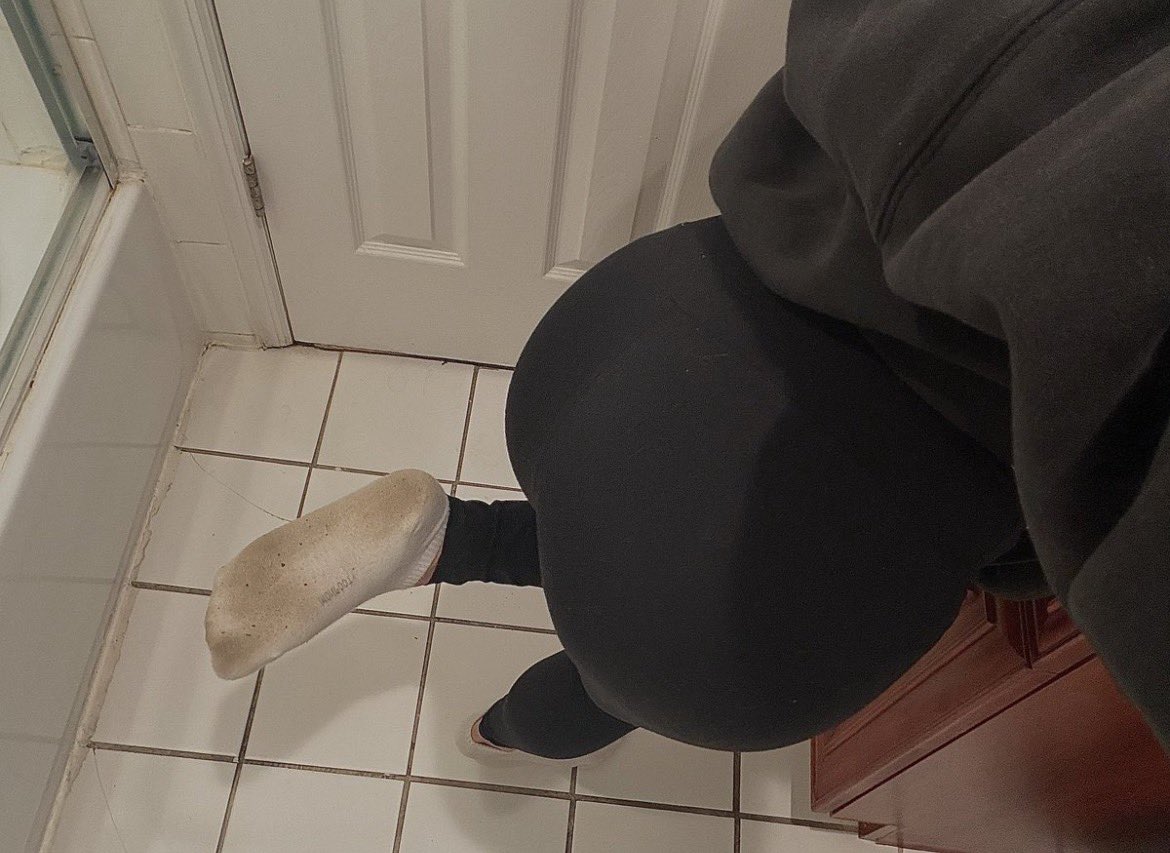 ClaraRosept's tweet photo. @beyoumf Watch MORE porn to turn in to a slut like MEEEEE https://t.co/JaUH9WLbZt