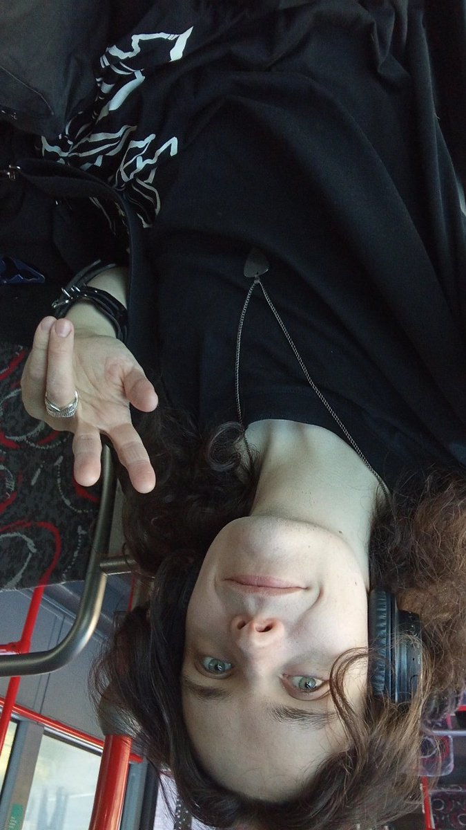 bedroom communist tweet media