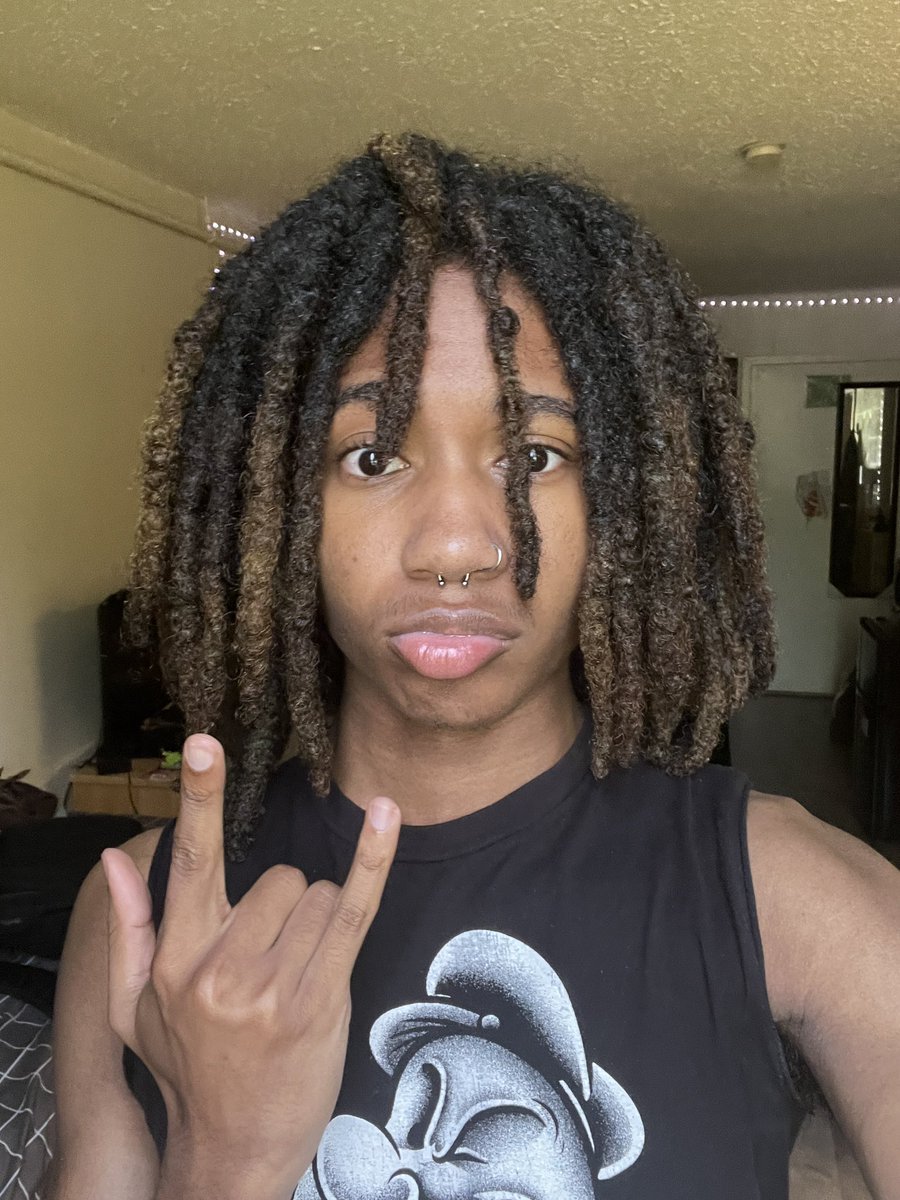 T 🥷🏾 tweet media