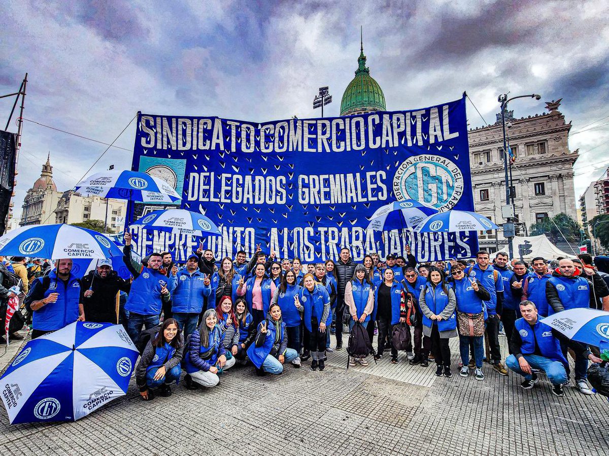 El mayor costo no es equivocarse.
El mayor costo es no hacer nada.

Porque del error se aprende,
pero de la inacción solo queda frustración
y la pregunta que te persigue:
¿qué hubiera pasado si…?

Y mientras algunos dudan, especulan
o se paralizan por miedo y pavura,
la realidad