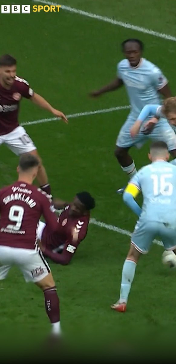 camer0n_mcd tweet media