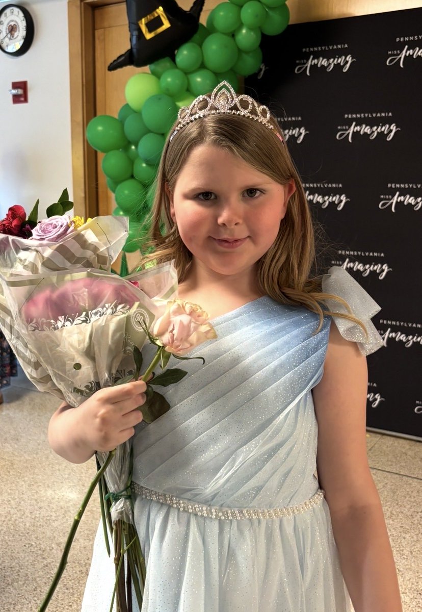 standinNsmilin's tweet image. We had a day! 🥰 Third year for Miss Amazing &amp;amp; we had our buddy from our  cheer team as our escort! She did beautifully! Next year we level up to competition for regionals! So proud of my girl. #MissAmazing #DifferentlyAbled #DefyLimits 💕