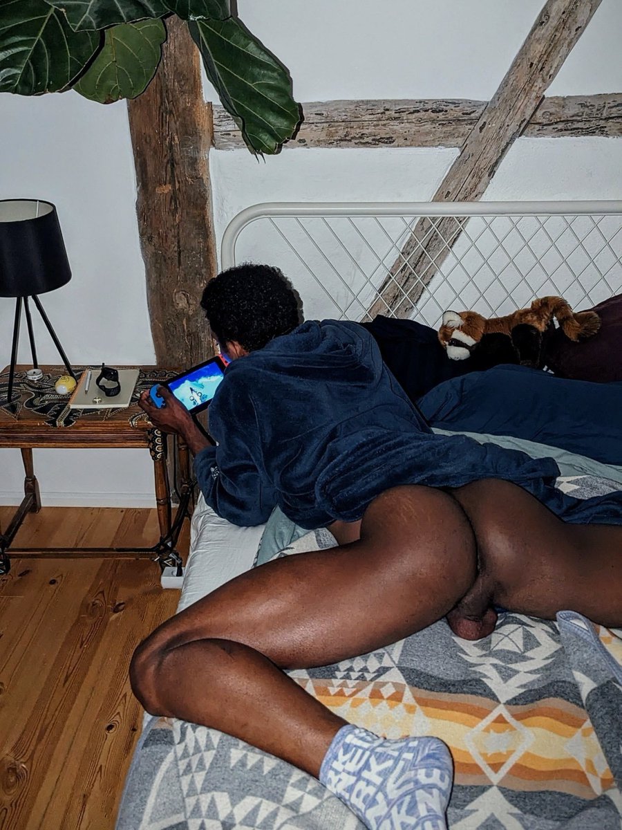 Good Bussy,Big Dicks and hot women tweet media