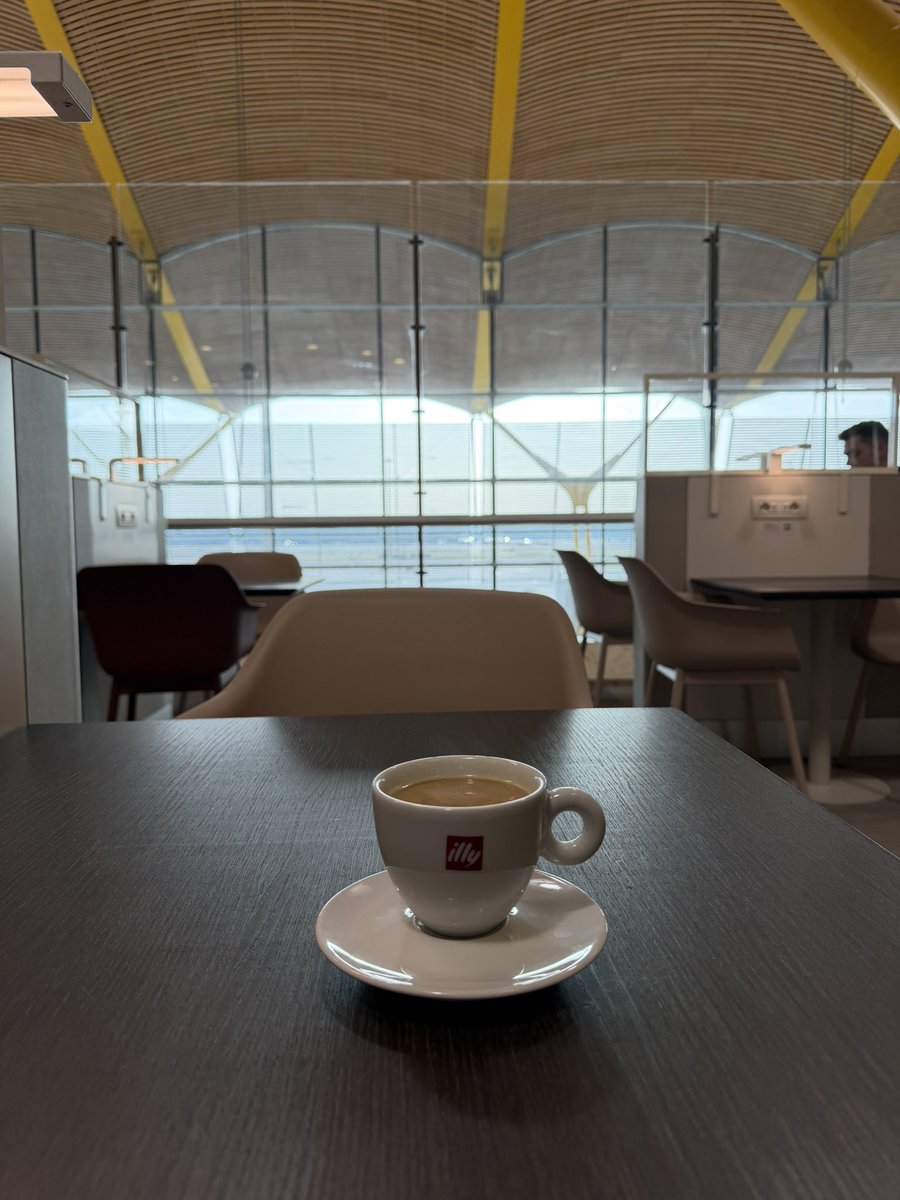 Ryoko Aoki 青木涼子（能声楽家） tweet media