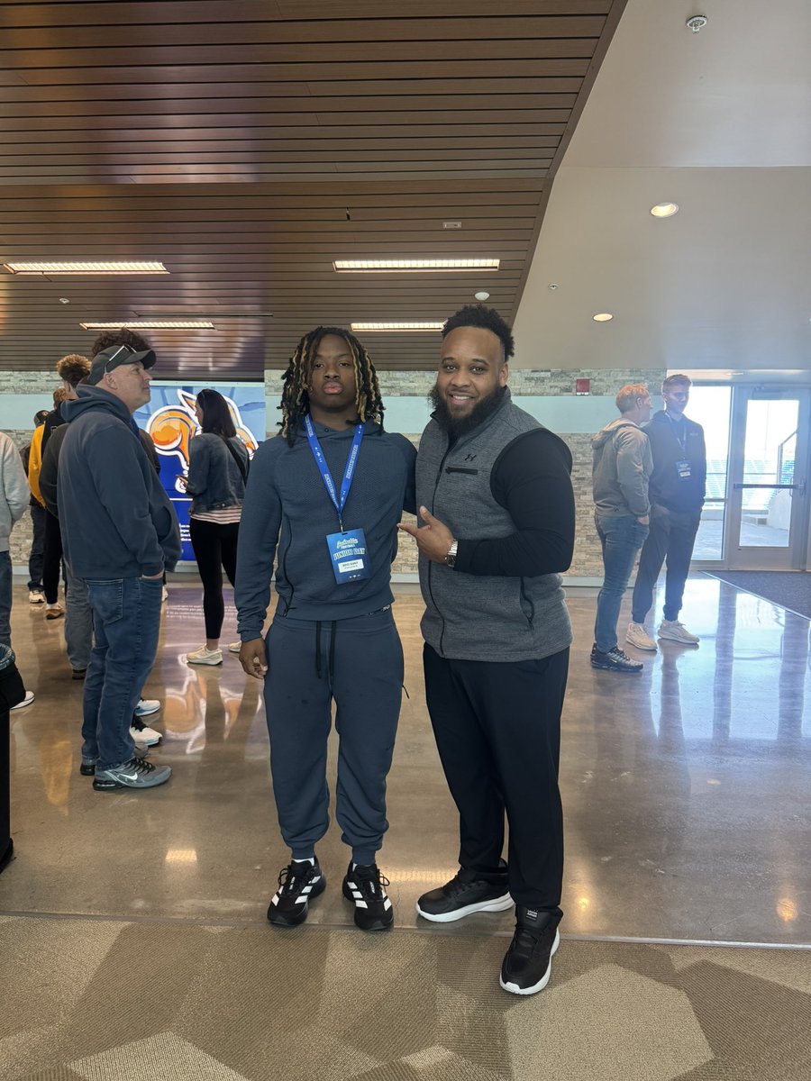 RoyceSearcy6's tweet photo. Thanks to @GoJacksFB for a great Junior Day Visit; Loved the facilitates, culture, and staff!!! 💙💛🐰#GoJacks #SDSU 
@ldbengtson @Noah11_V @CoachBooDOG @JHMerrittJr @CoachPoe1914 @Coach_Edwards66 @RhinoJanes34 @coachnellyy  @DeSmetFB @JPRockMO @sixstarfootball @GSV_STL https://t.co/sOgK1LNiAn