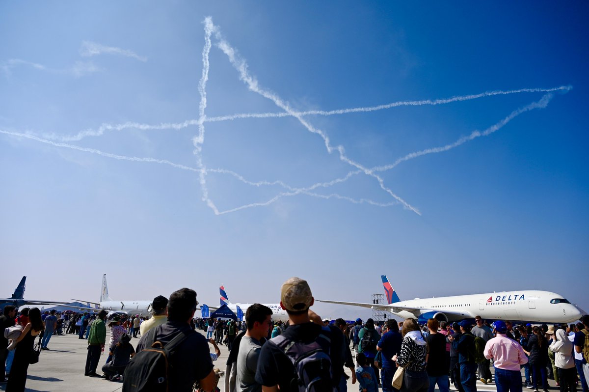 Fuerza Aérea de Chile tweet media
