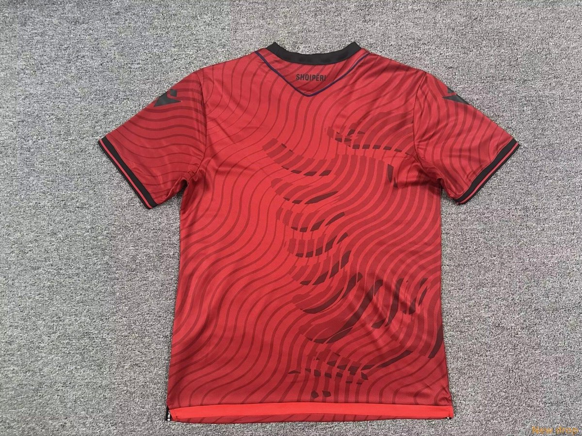 2024Maillot's tweet image. Albania home jersey 2026 now available 🇦🇱🔥

High quality fan version with a comfortable fit 🔥

A must-have for true Albania supporters 🔥

DM us or check link in bio to order 🔗

#Shqiperi #HomeKit