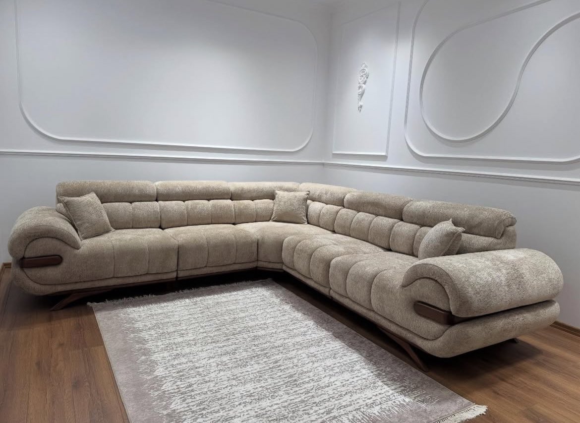 Ajebocarpenter's tweet image. I’m in love 😻