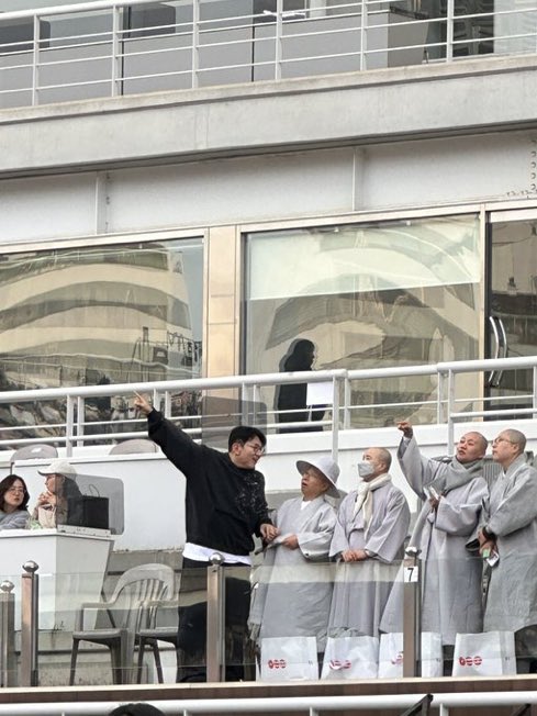 ⁱˢ ᵃʳⁱʳᵃⁿᵍⁱⁿᵍ ليتات tweet media