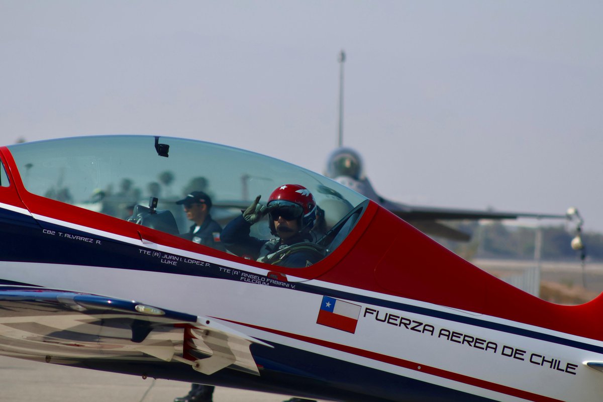 Fuerza Aérea de Chile tweet media