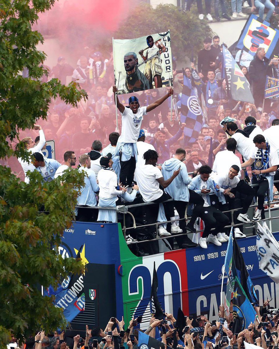 Porco Pio tweet media