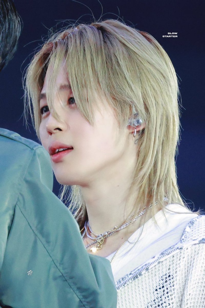 ౨ৎ IS SEEING BTS tweet media