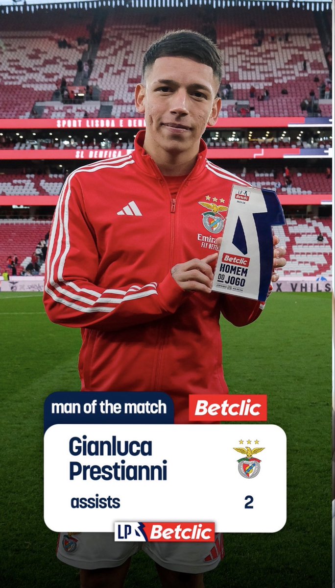 focusPT_'s tweet image. 🤯 Incroyable match de Prestianni qui a délivré 2 passes décisives en à peine 15min de jeu 

Il est bien meilleur depuis qu’il a enlevé sa couleur de cheveux 💆‍♂️

#benfica #slb #ligaportugalbetclic