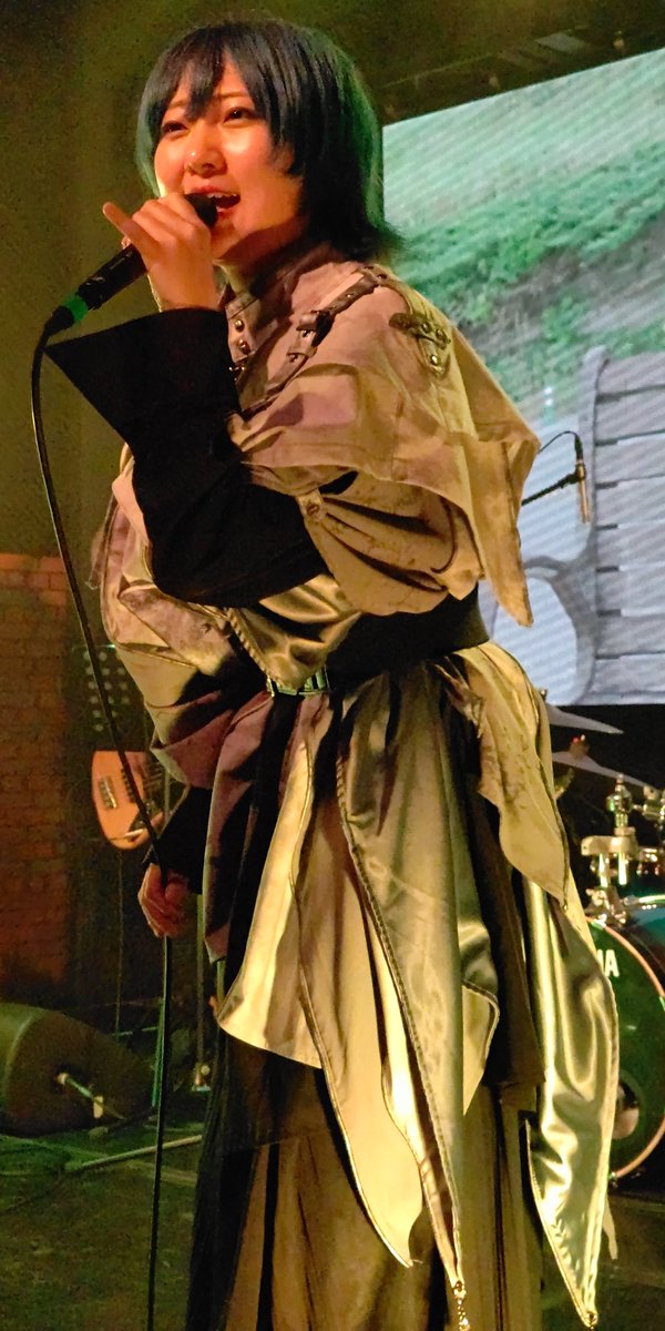 すなお tweet media