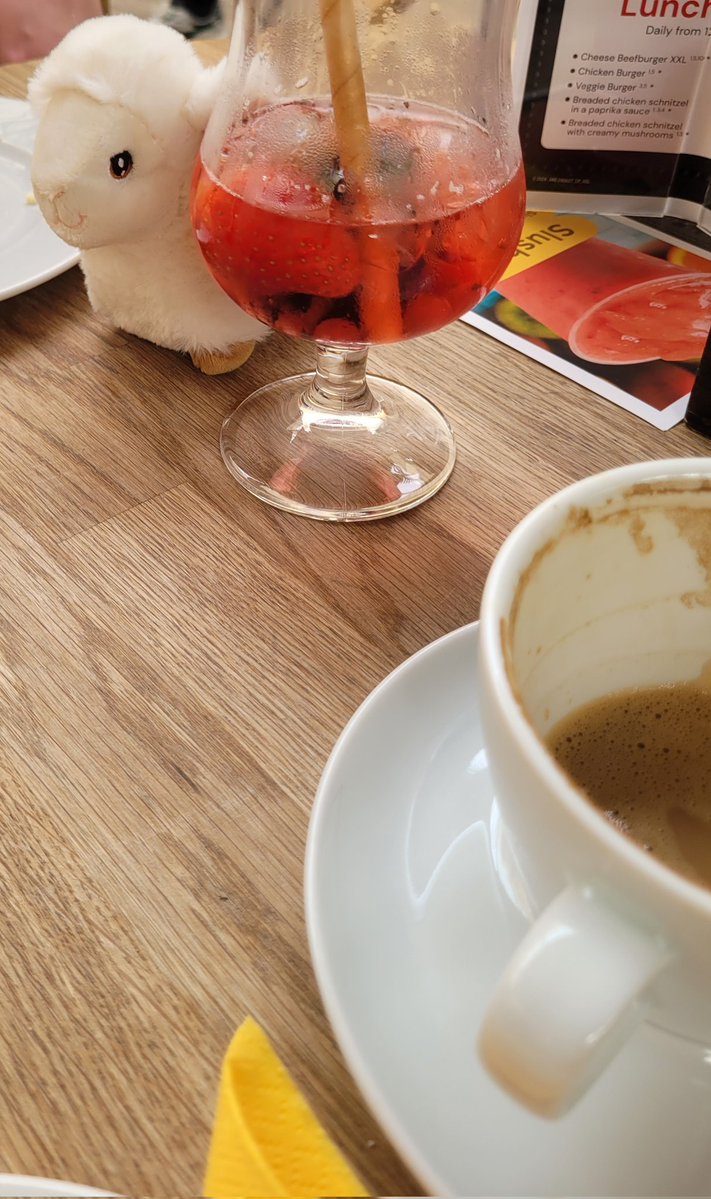 Robitz 🏳️‍🌈🧊GERVtuber🧊 IceAge ReDebut 2027 tweet media