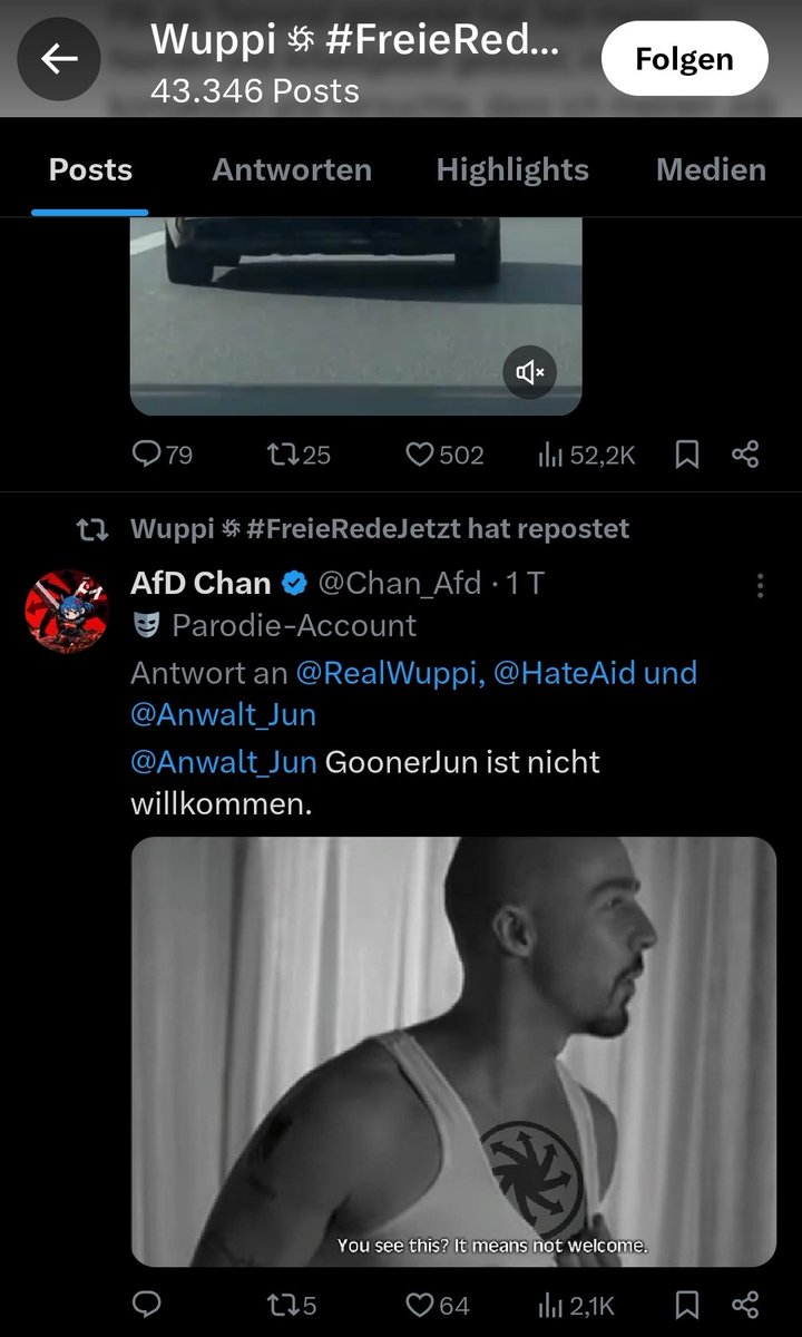 KoelnAnonymous's tweet image. Die Ersetzung des Hakenkreuzes durch Koleks Pfeilrad ist Kalkül: Die hasserfüllte Aura von „American History X“ wird gekapert, um Extremismus als modernen Lifestyle zu tarnen. Gleiche Botschaft, neue Hülle – eine gefährliche Normalisierung. 🚩 #NoAfD #Wuppi #AfD #Kolek