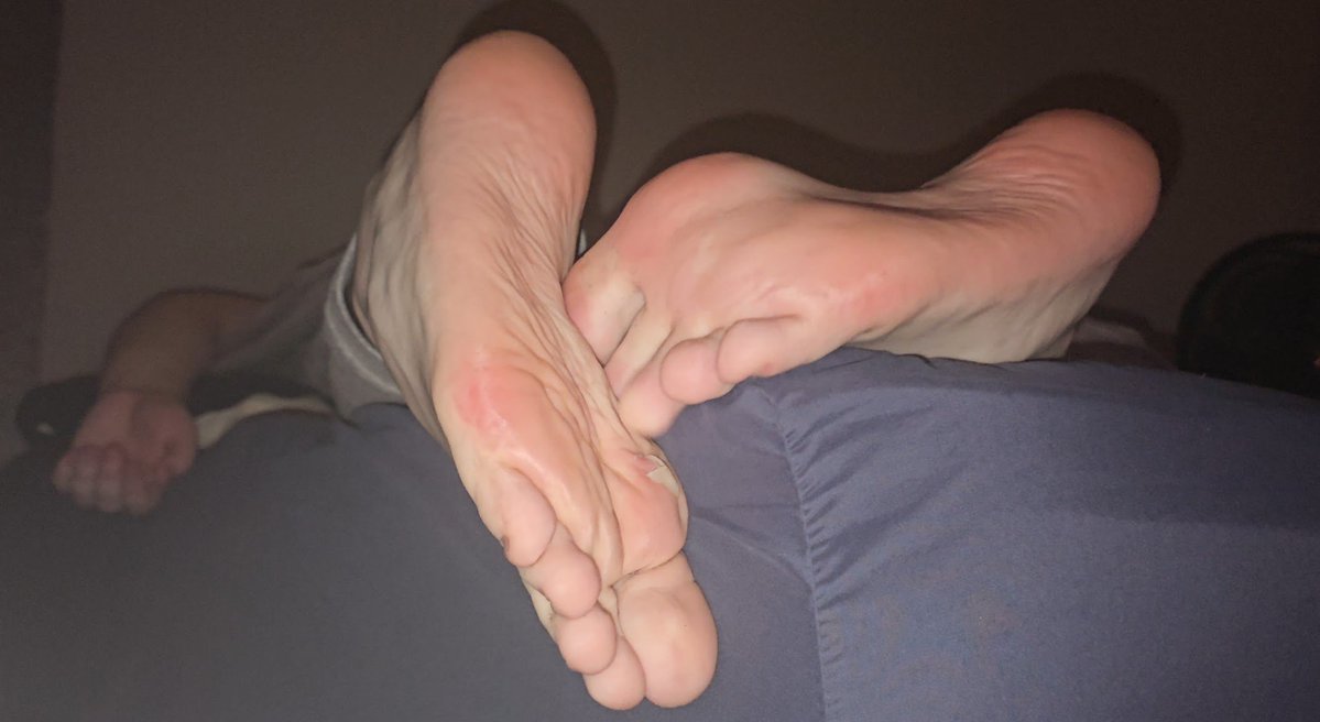 TBBFeets tweet media