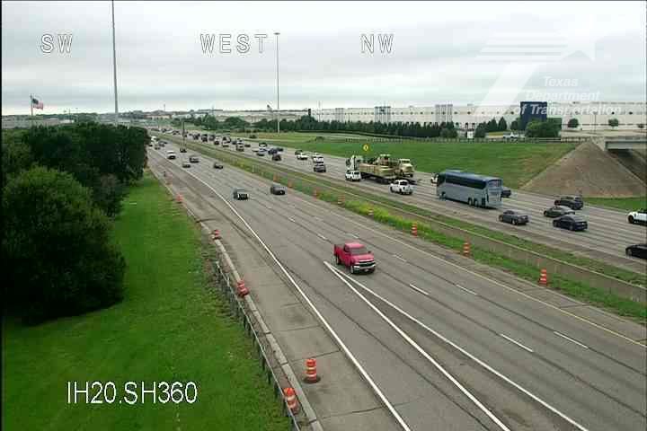 krldtraffic's tweet image. #Arlington: WB 20 @ New York, a wreck has traffic stop n go form Great Southwest Pkwy @KRLD #KRLDTraffic #1080KRLD #trafficalert @TxDOTFortWorth #Waze