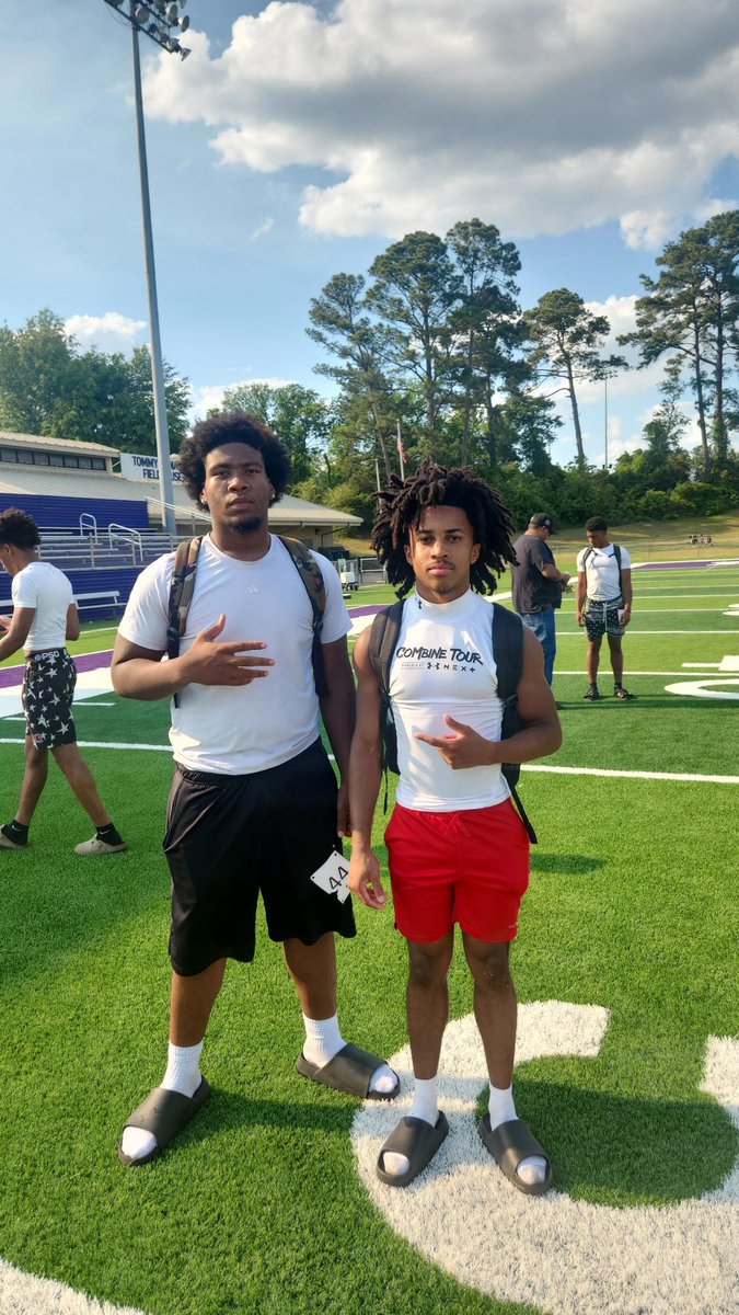 ChevareaD2's tweet photo. Great day a @millsapscollege @MajorsFootball @Jadenjohnson_17 @MindenFB @coachJB_318 https://t.co/sbIYRwcTms