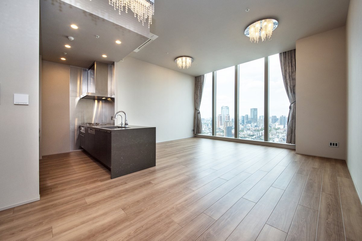 Luxury Real Estate tweet media