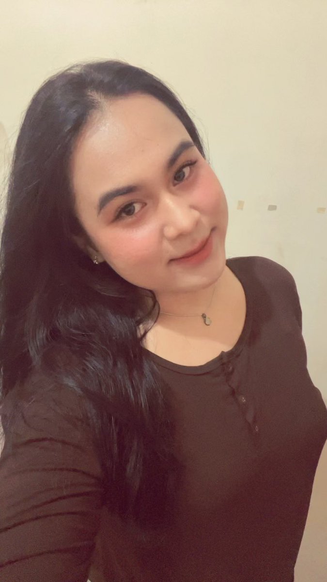 𝐯𝐚 tweet media