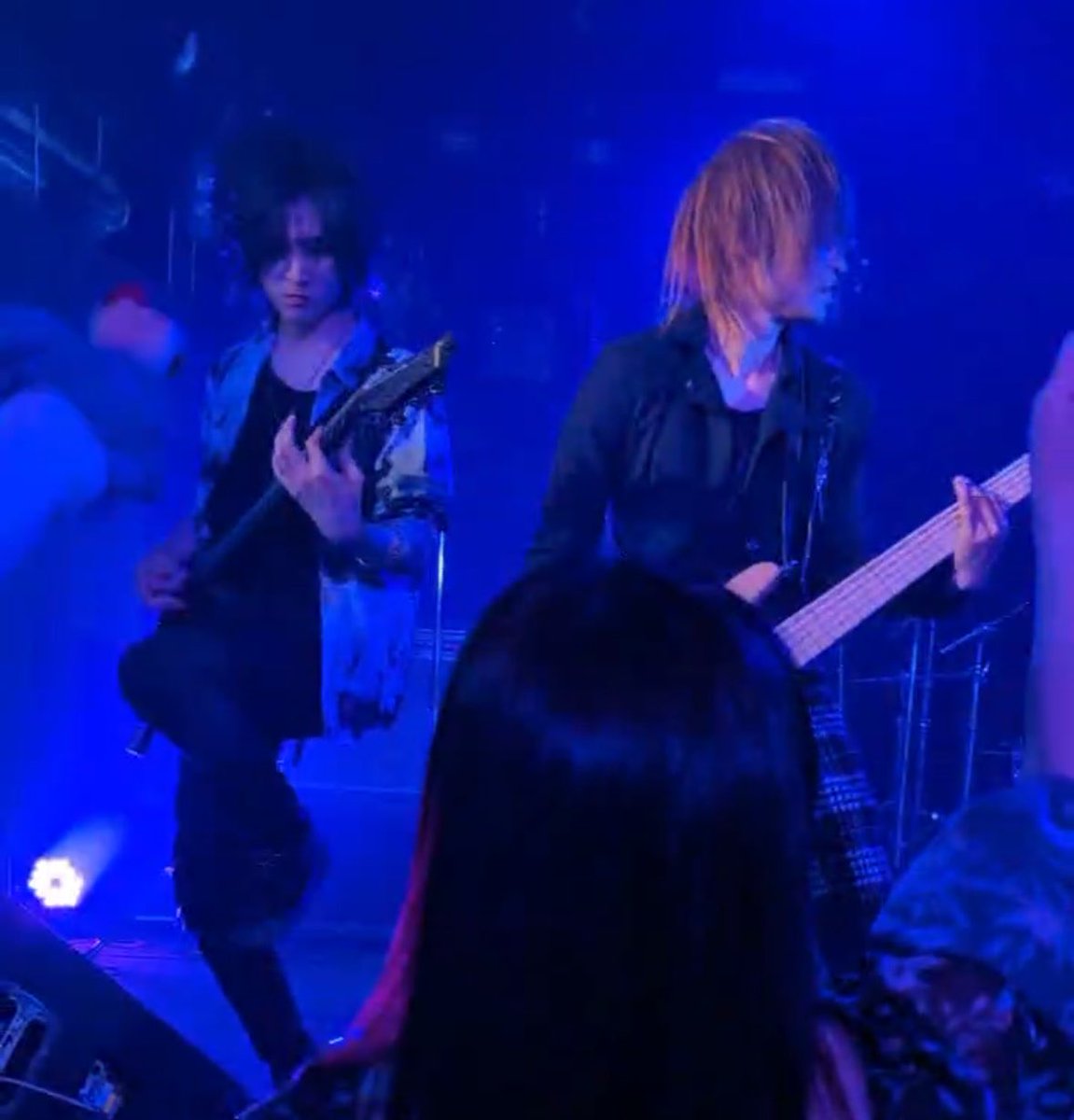 mako10clash's tweet photo. Road to Another Dimension Vol.4お疲れ様でした！

BrassPunkBand(HEY-SMITHコピー)
で3曲ボーカルとガチャピン(MUCCコピー)と9th core paradoxの2バンドでギター弾かせていただきました！
なかなか経験できない一生の思い出になりました
皆さんありがとうございます https://t.co/uyjAxDg4XN
