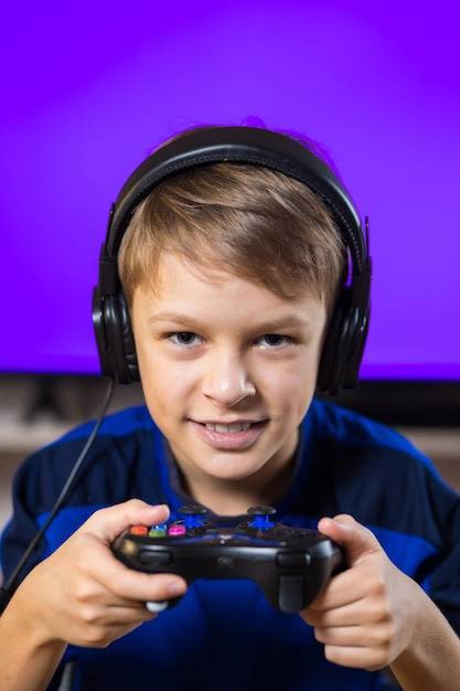 Dom Plays tweet media