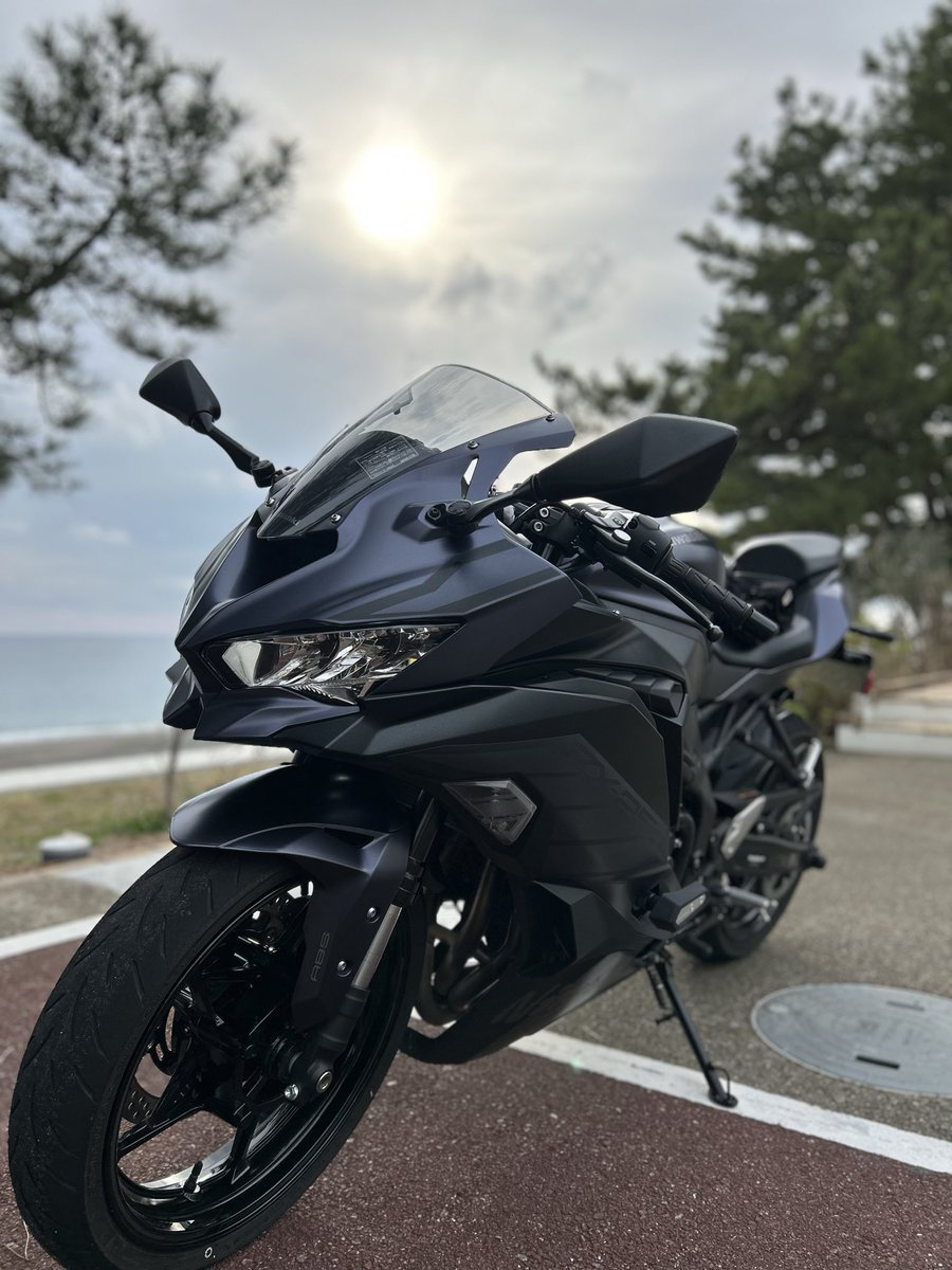 ninja_0912's tweet image. レベルアップしたので更新

名前：ふくろう
年齢：22(04)
身長：167
住み：高知
車種：ZX-25R🔰
一言：のんびりまったり、峠も大好き
　　　全力ヤエー  ( ᐕ )ﾉ"
　　　一緒に走れる友達探してます

#バイク乗りとして自己紹介
#バイク好きと繋がりたい 
#Ninja 
#zx25r