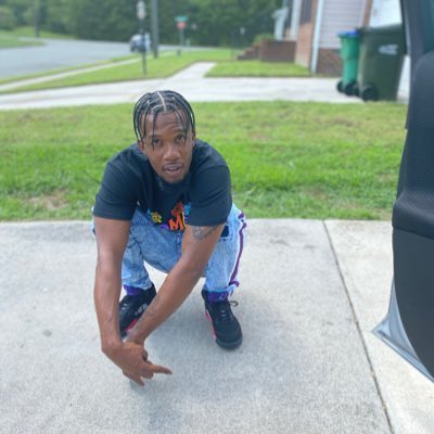 Mrhowudodatdere's tweet photo. Ain’t Dropped A Tear Yet Cuz My Heart Wont Let Me Believe It’s Real. One Of My Best Friends Since The Sandbox. You Know I Love You Forever Bruh. Rest Peacefully Best @Mahl804 💔🙏🏾🕊️ https://t.co/yo3V8rtJe3