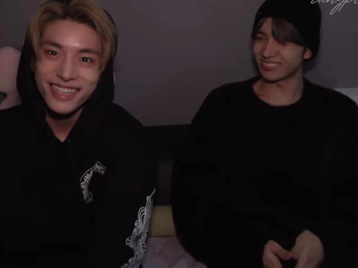 turron2 🧃 SEVENHYPEN tweet media