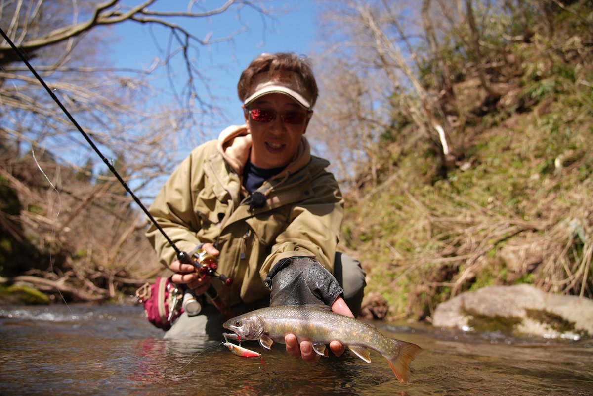 2424Fishman's tweet image. 撮影の舞台は炎天下の宮城から
残雪のウチノウラへ
FishmanTV熊捜索回は多分近日中公開だろう
#Fishman #アベイル
#パズデザイン 
#TCG #小躍りミノー