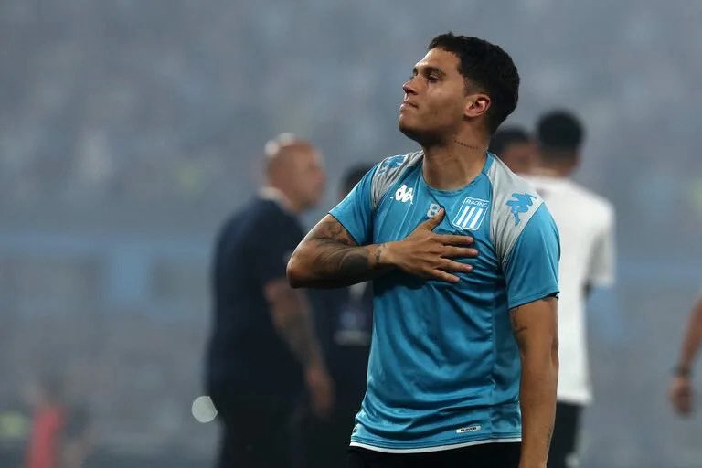 Rogerista tweet media