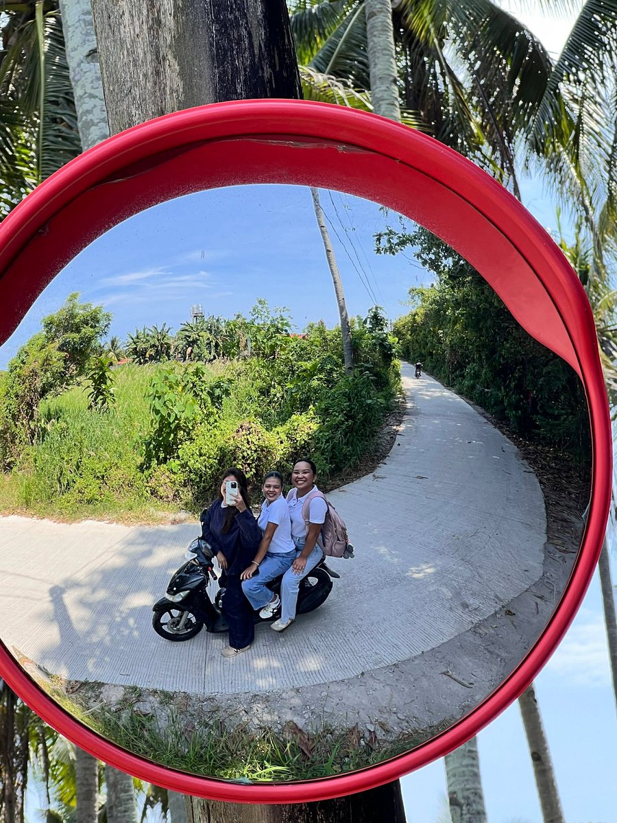 adhara_h07's tweet photo. It’s been a while since the last time nagkita ta, but nothing ever feels different. So good to finally meet again like old times, my delulu 💙 Thank you Sir Jay sa pa-project, nagkita jud mi balik HAHAHA!🥹 https://t.co/HYWZBneKSV