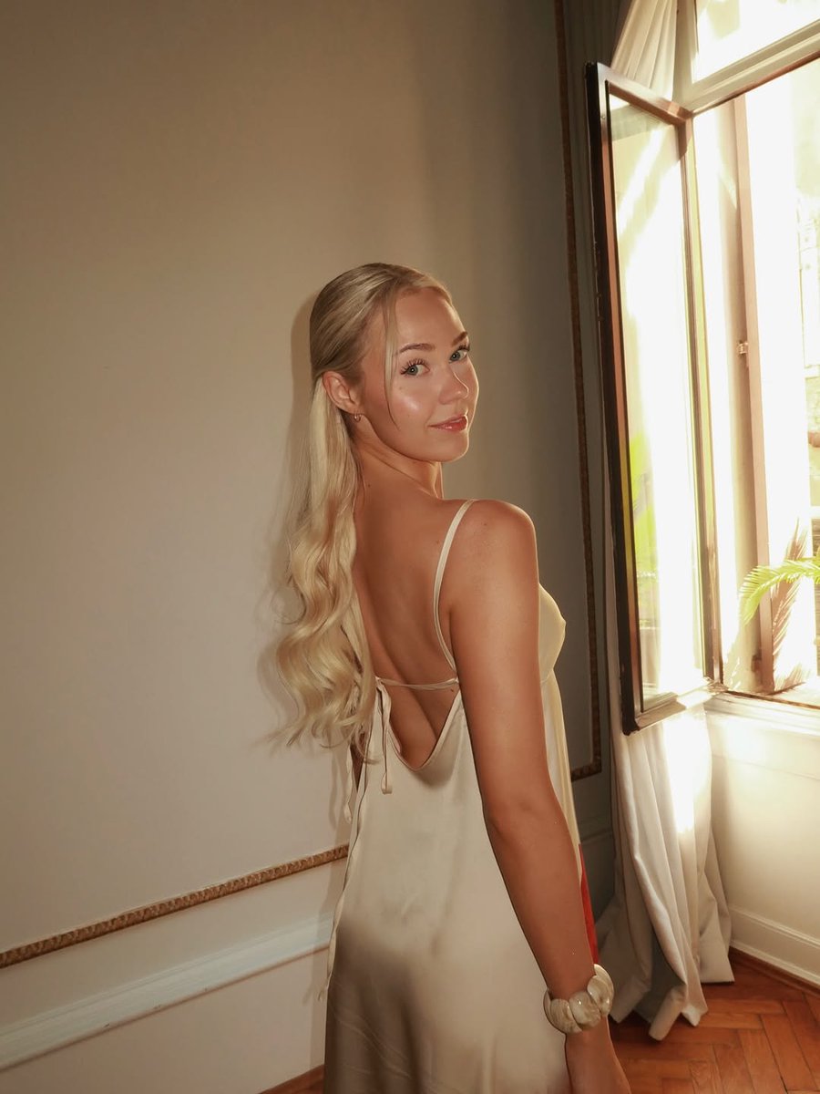 Scarlett tweet media